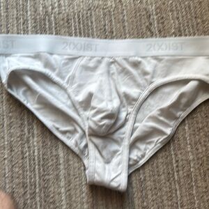 2xist Briefs